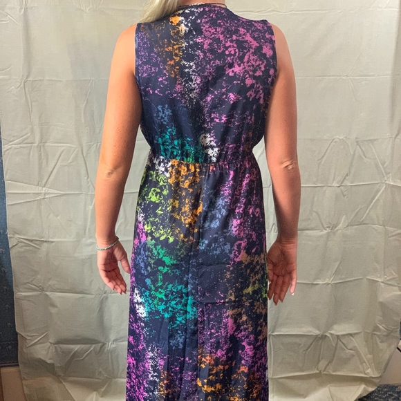 NWOT. sleeveless multi colored maxi dress - Picture 3 of 5